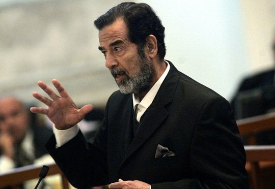 ابنة الرئيس العراقي صدام حسين تنشر جزءاً من مذكراته في الاعتقال وهذا ما تضمّنته 