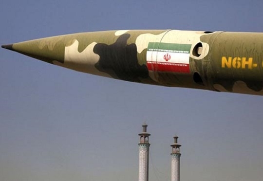 إيران تردّ على عودة العقوبات بتفعيل الانسحاب من اتفاقية حظر الانتشار النووي 